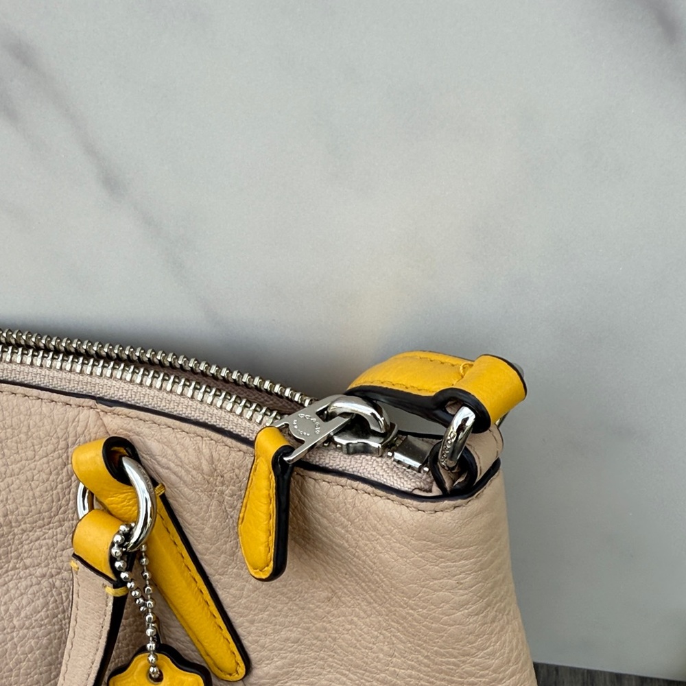 Coach Cream and Yellow Shoulder Bag - Picture 5 of 10